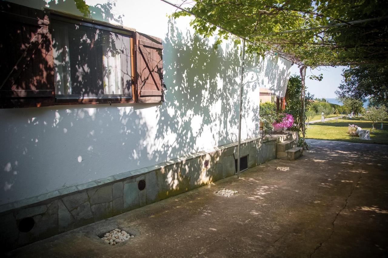 Estate Irene Villa Alexandroupolis Exteriör bild